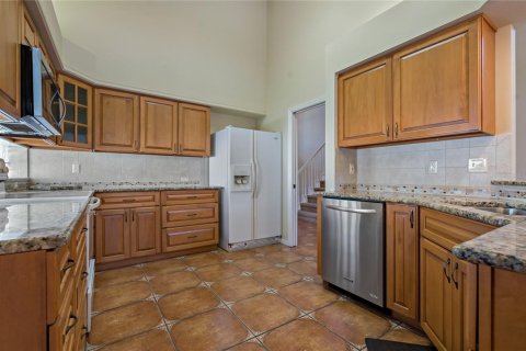 House in Tarpon Springs, Florida 2 bedrooms, 227.52 sq.m. № 1848040 - photo 13