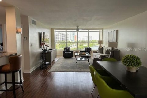 Copropriété à louer à Sarasota, Floride: 2 chambres, 125.05 m2 № 1878334 - photo 3