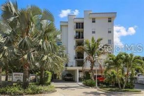 Copropriété à louer à Sarasota, Floride: 2 chambres, 125.05 m2 № 1878334 - photo 1