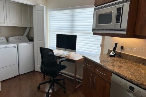 Copropriété à louer à Sarasota, Floride: 2 chambres, 125.05 m2 № 1878334 - photo 7