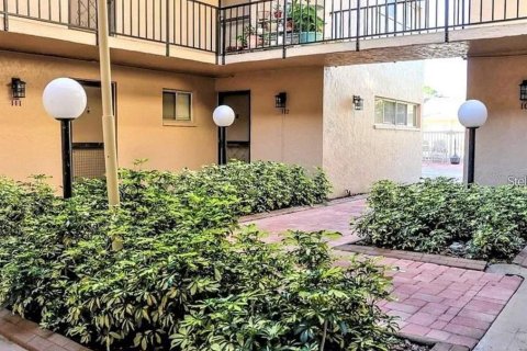 Condominio en venta en Sarasota, Florida, 2 dormitorios, 81.2 m2 № 2238730 - foto 2