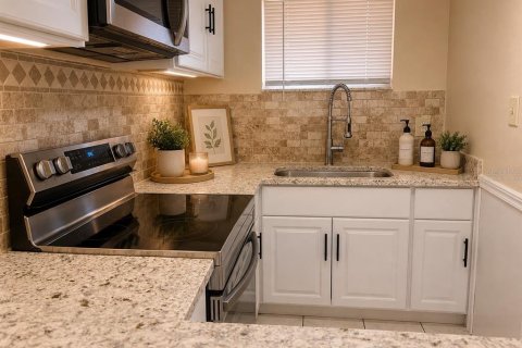 Condominio en venta en Sarasota, Florida, 2 dormitorios, 81.2 m2 № 2238730 - foto 8