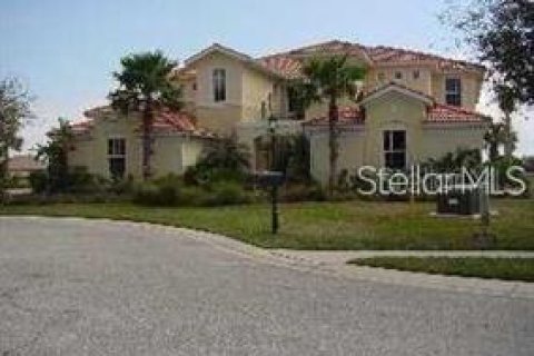 Copropriété à louer à Bradenton, Floride: 2 chambres, 116.5 m2 № 2105935 - photo 2