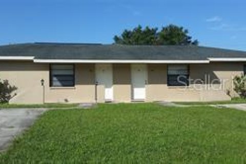 Apartamento en alquiler en Port Charlotte, Florida, 2 dormitorios, 76.37 m2 № 1800512 - foto 1