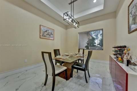 Villa ou maison à vendre à Loxahatchee Groves, Floride: 5 chambres, 424.38 m2 № 2253972 - photo 16