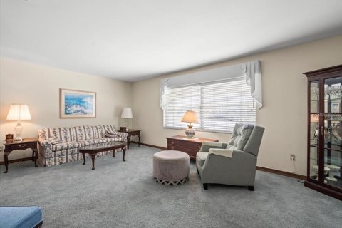 House in Tampa, Florida 4 bedrooms, 201.51 sq.m. № 1884855 - photo 8