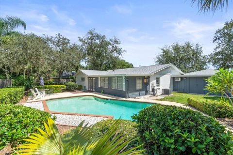 House in Tampa, Florida 4 bedrooms, 201.51 sq.m. № 1884855 - photo 4