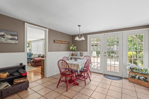 House in Tampa, Florida 4 bedrooms, 201.51 sq.m. № 1884855 - photo 19