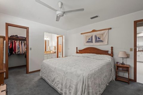 House in Tampa, Florida 4 bedrooms, 201.51 sq.m. № 1884855 - photo 28