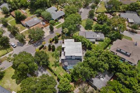 House in Winter Park, Florida 5 bedrooms, 314.2 sq.m. № 2107390 - photo 20