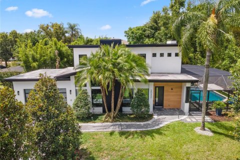 House in Winter Park, Florida 5 bedrooms, 314.2 sq.m. № 2107390 - photo 4