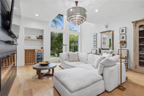 House in Winter Park, Florida 5 bedrooms, 314.2 sq.m. № 2107390 - photo 28