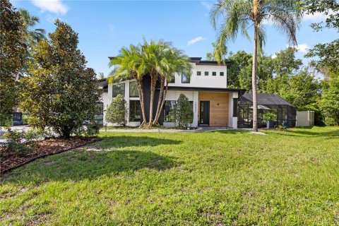 House in Winter Park, Florida 5 bedrooms, 314.2 sq.m. № 2107390 - photo 9