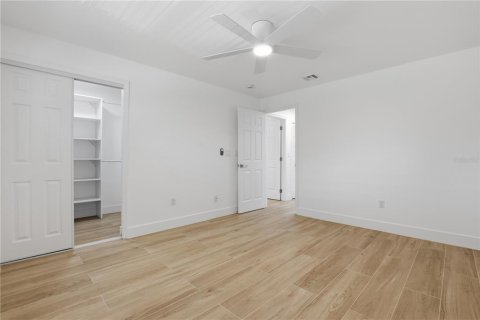 Appartement à louer à Punta Gorda, Floride: 2 chambres, 78.97 m2 № 2213586 - photo 11