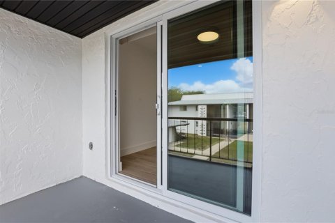 Appartement à louer à Punta Gorda, Floride: 2 chambres, 78.97 m2 № 2213586 - photo 17