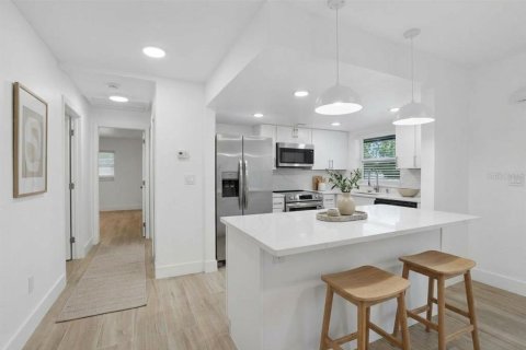 Appartement à louer à Punta Gorda, Floride: 2 chambres, 78.97 m2 № 2213586 - photo 3