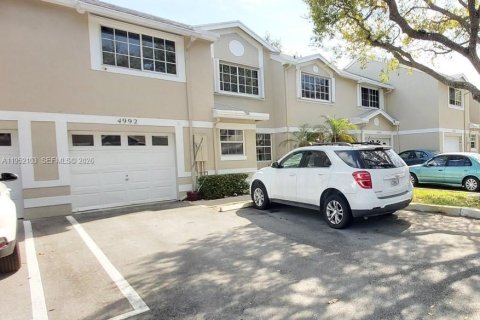 Таунхаус в Купер-Сити, Флорида 3 спальни, 138.24м2 № 2006463