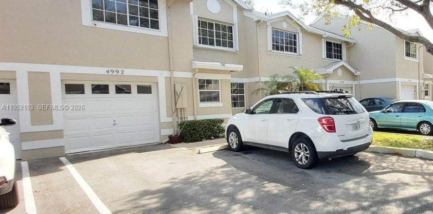 Adosado en Cooper City, Florida 3 dormitorios, 138.24 m2 № 2006463