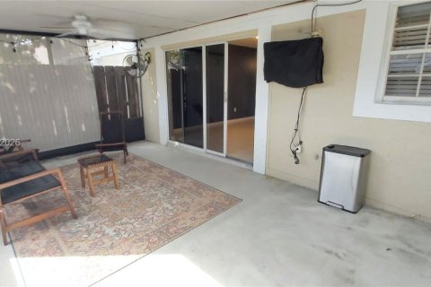 Adosado en alquiler en Cooper City, Florida, 3 dormitorios, 138.24 m2 № 2006463 - foto 4