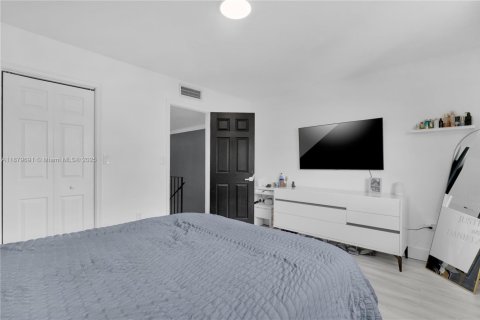 Купить кондоминиум в Майами, Флорида 2 спальни, 95.32м2, № 1921624 - фото 13