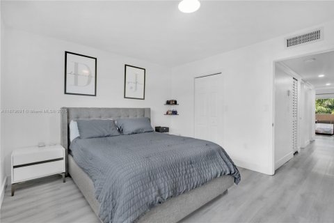 Купить кондоминиум в Майами, Флорида 2 спальни, 95.32м2, № 1921624 - фото 14