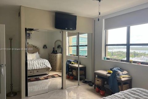 Copropriété à louer à Bal Harbour, Floride: 1 chambre, 94.3 m2 № 1968321 - photo 14