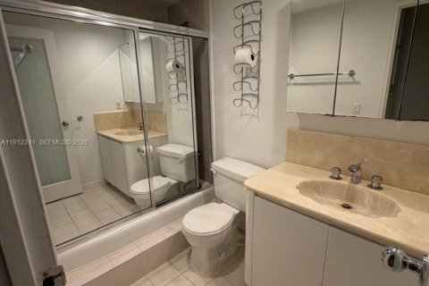 Copropriété à louer à Bal Harbour, Floride: 1 chambre, 94.3 m2 № 1968321 - photo 22