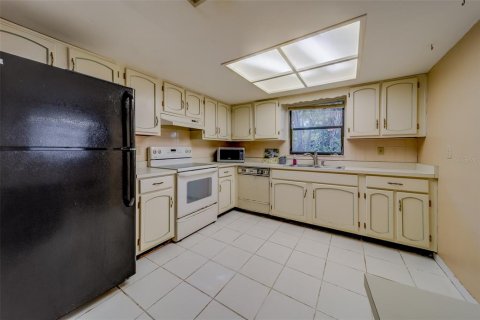 Townhouse in Clearwater, Florida 1 bedroom, 83.05 sq.m. № 1747215 - photo 13
