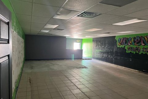 Propiedad comercial en alquiler en Alachua, Florida, 117.06 m2 № 1425144 - foto 8