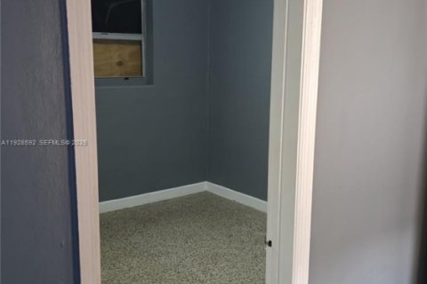 Villa ou maison à louer à Miami, Floride: 1 chambre, 55.74 m2 № 1987319 - photo 5