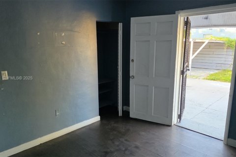 Villa ou maison à louer à Miami, Floride: 1 chambre, 55.74 m2 № 1987319 - photo 11