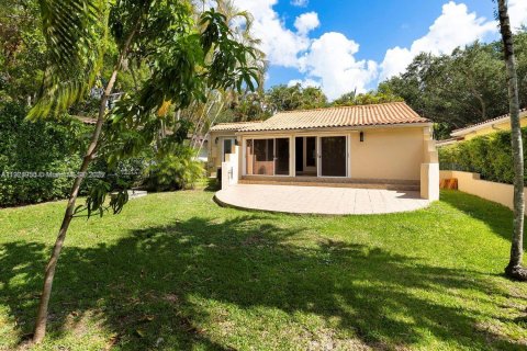 Villa ou maison à louer à Coral Gables, Floride: 3 chambres, 121.52 m2 № 1975897 - photo 11