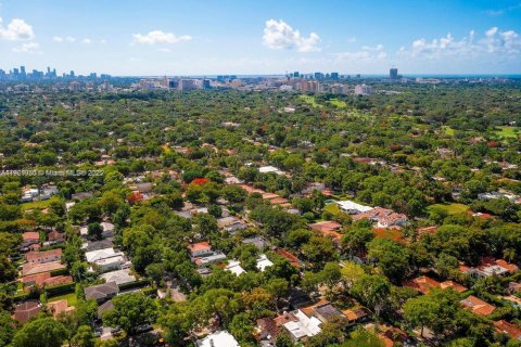 Villa ou maison à louer à Coral Gables, Floride: 3 chambres, 121.52 m2 № 1975897 - photo 14