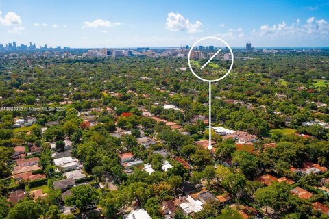 Villa ou maison à louer à Coral Gables, Floride: 3 chambres, 121.52 m2 № 1975897 - photo 13