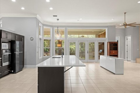 Casa en venta en Temple Terrace, Florida, 4 dormitorios, 339.93 m2 № 1784772 - foto 28