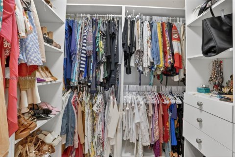 Villa ou maison à vendre à Hollywood, Floride: 3 chambres, 174.28 m2 № 2003571 - photo 21