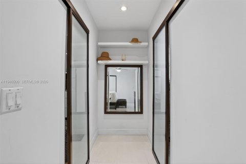 Villa ou maison à vendre à Hollywood, Floride: 3 chambres, 174.28 m2 № 2003571 - photo 20