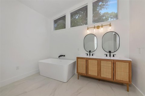 Casa en alquiler en Sarasota, Florida, 3 dormitorios, 174.75 m2 № 1908751 - foto 5