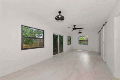 Casa en alquiler en Sarasota, Florida, 3 dormitorios, 174.75 m2 № 1908751 - foto 9