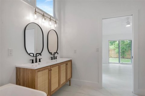 Casa en alquiler en Sarasota, Florida, 3 dormitorios, 174.75 m2 № 1908751 - foto 6