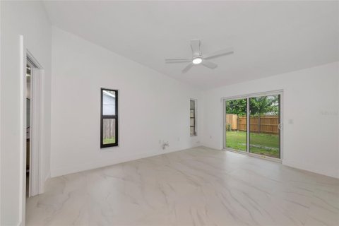 Casa en alquiler en Sarasota, Florida, 3 dormitorios, 174.75 m2 № 1908751 - foto 13