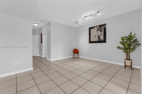 Copropriété à vendre à Doral, Floride: 3 chambres, 135.64 m2 № 2003564 - photo 6
