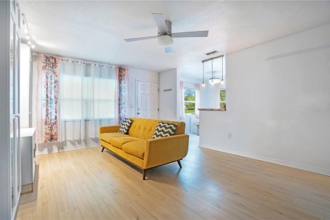 Villa ou maison à vendre à Lakeland, Floride: 2 chambres, 115.94 m2 № 2389399 - photo 3