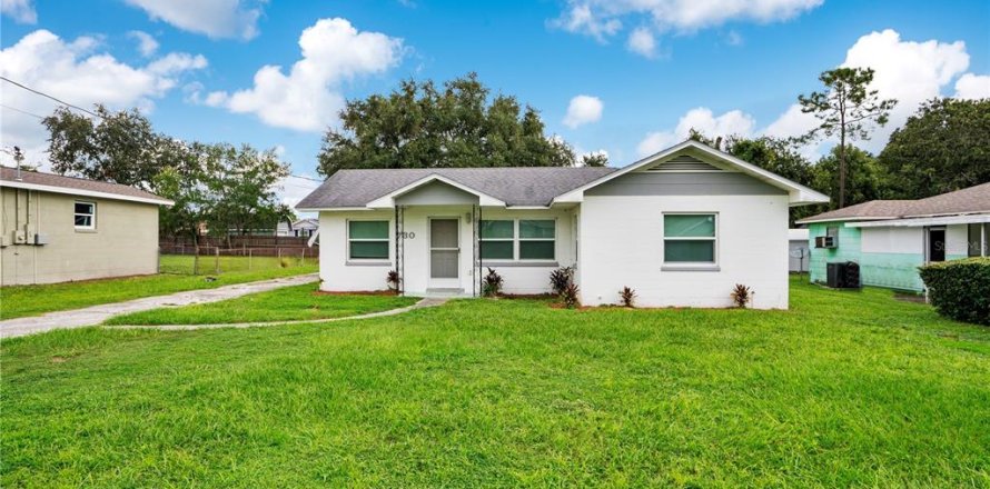 Villa ou maison à Lakeland, Floride 2 chambres, 115.94 m2 № 2389399