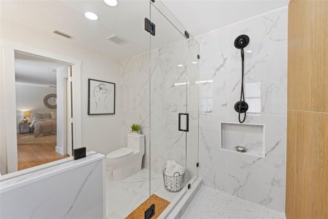 House in Tampa, Florida 5 bedrooms, 278.52 sq.m. № 1872960 - photo 20