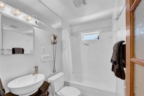 Casa en venta en Saint Petersburg, Florida, 3 dormitorios, 125.6 m2 № 1648445 - foto 22