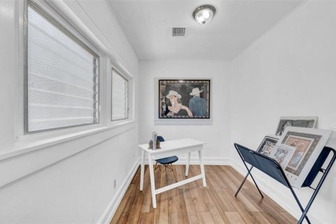Casa en venta en Saint Petersburg, Florida, 3 dormitorios, 125.6 m2 № 1648445 - foto 27