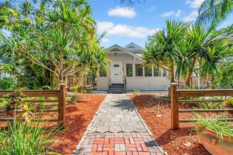 Casa en venta en Saint Petersburg, Florida, 3 dormitorios, 125.6 m2 № 1648445 - foto 3