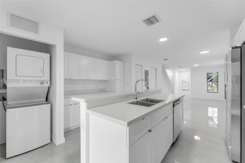 Immobilier commercial à vendre à Florida City, Floride: 239.87 m2 № 2385221 - photo 11