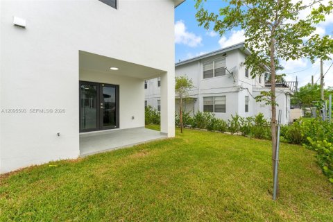 Immobilier commercial à vendre à Florida City, Floride: 239.87 m2 № 2385221 - photo 24